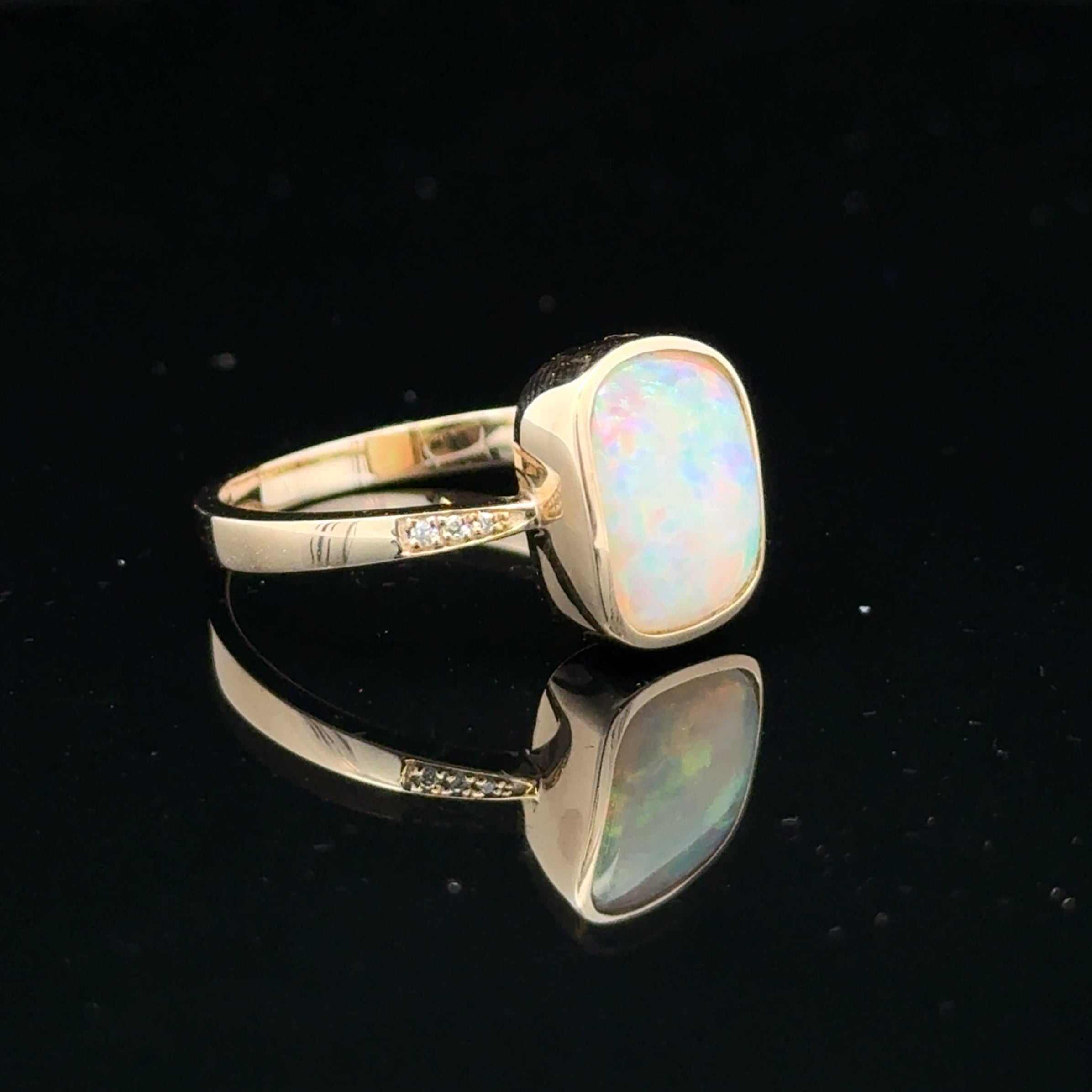 Opal & Diamond Ring 9ct Gold side