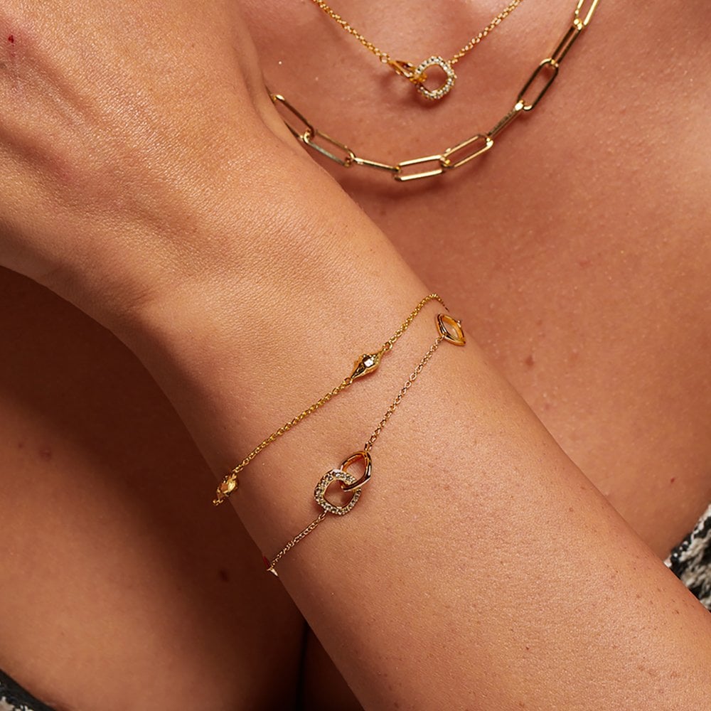 Hot Diamonds X Golden Edit Connected Bracelet DL714 Model