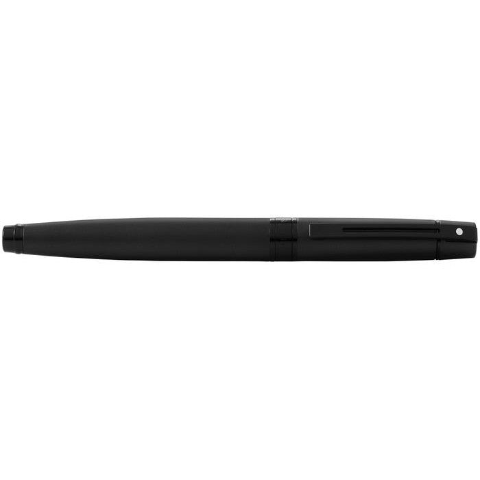 Sheaffer Series 300 Matte Black Fountain Pen Closed