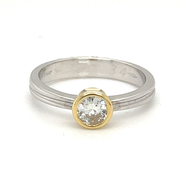 18ct 2 Colour Gold Solitaire Diamond Engagement Ring 0.34ct front