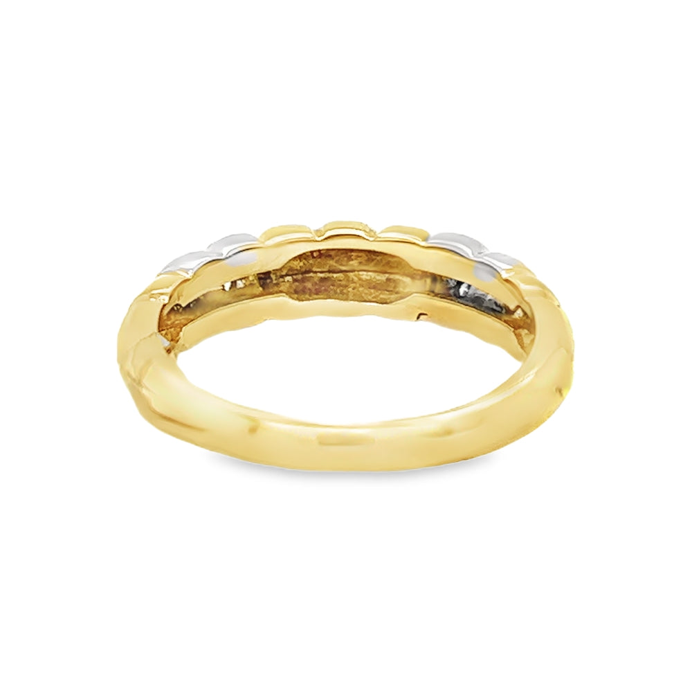 18ct Gold & Diamond Ridged Band Ring rear