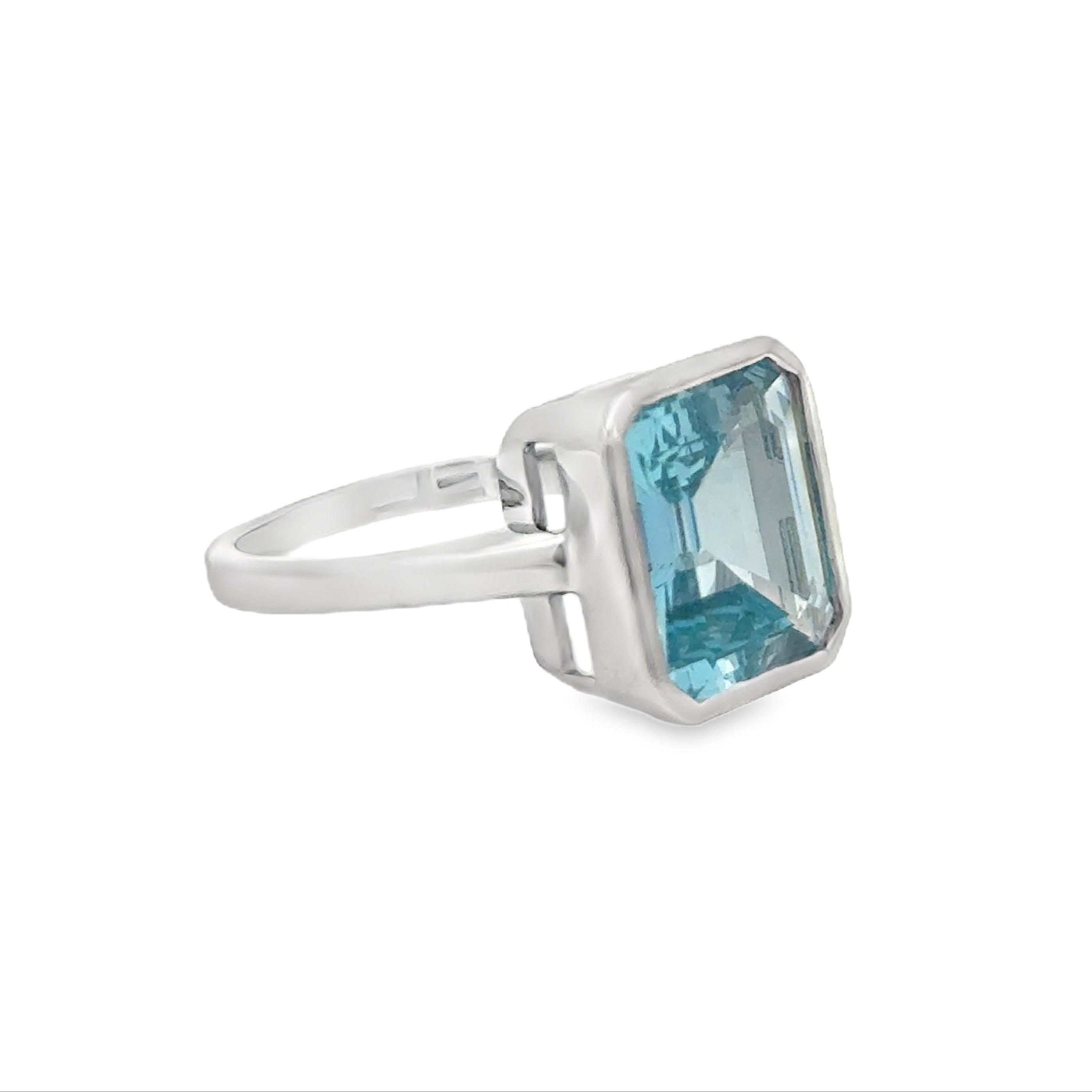Silver Octagonal Blue Topaz Ring SIDE