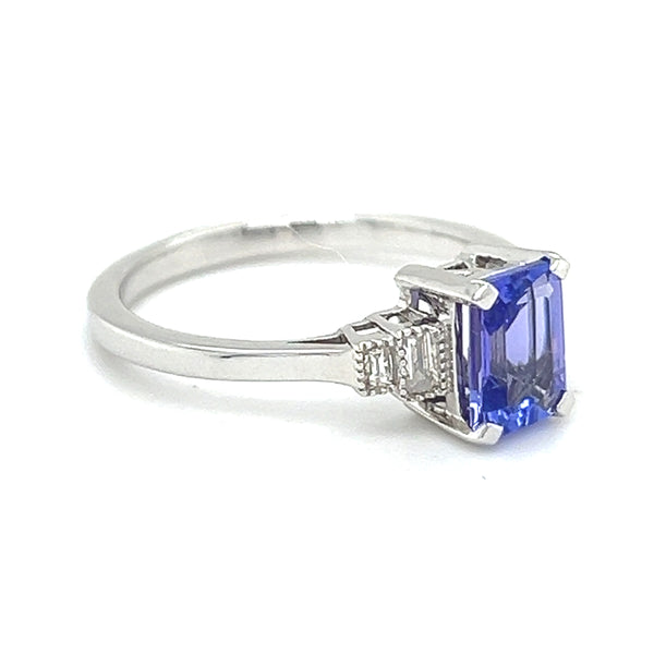 Tanzanite & Diamond Ring 9ct White Gold side