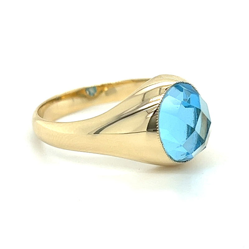 Faceted Oval Blue Topaz Signet Ring 9ct Gold SIDE