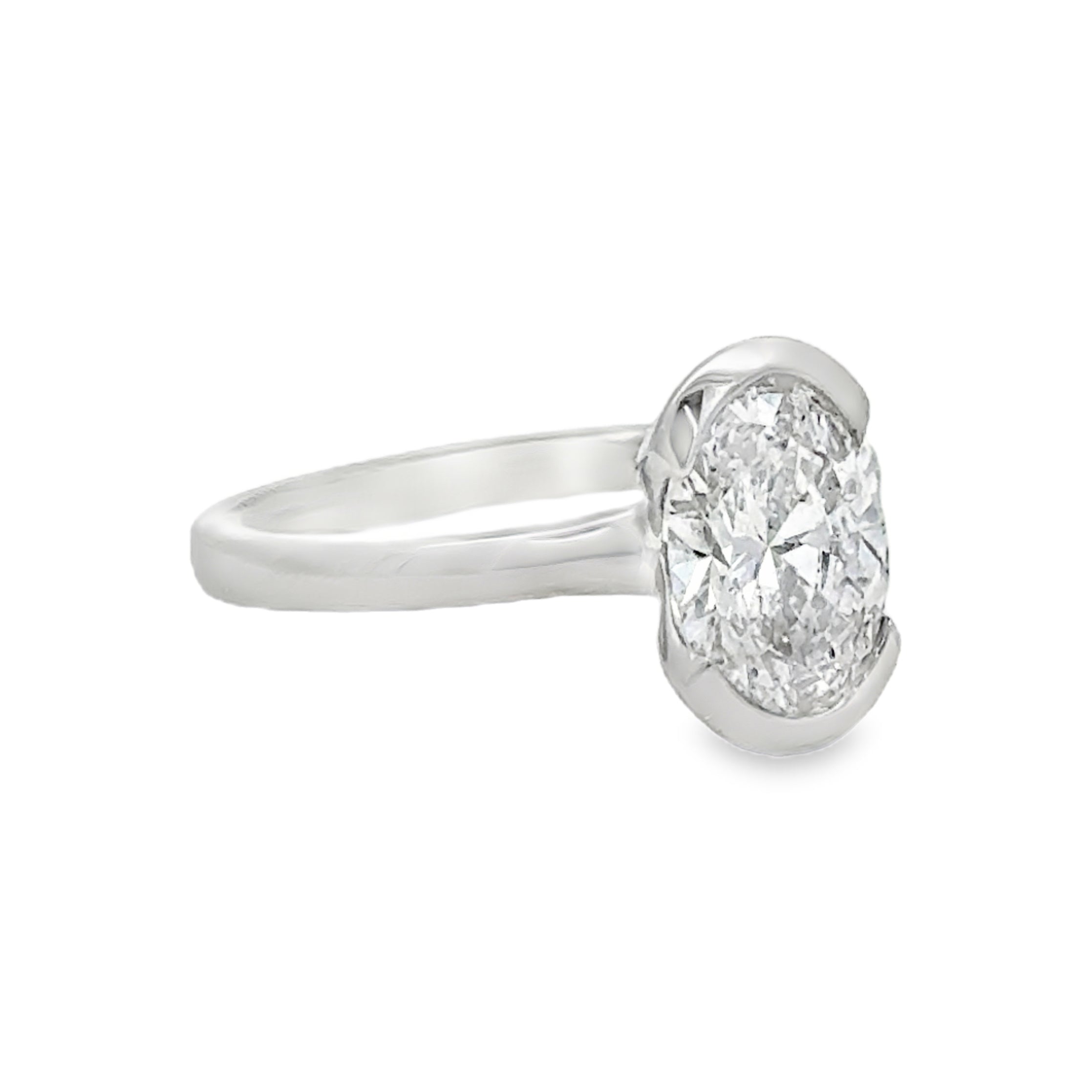 Lab Grown Diamond Oval Cut 2.04ct Solitaire Ring Platinum side