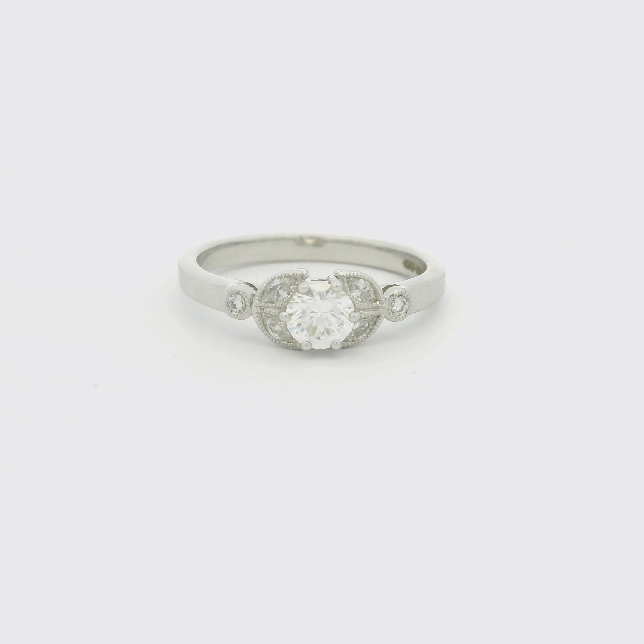18ct White Gold Fancy Diamond Ring