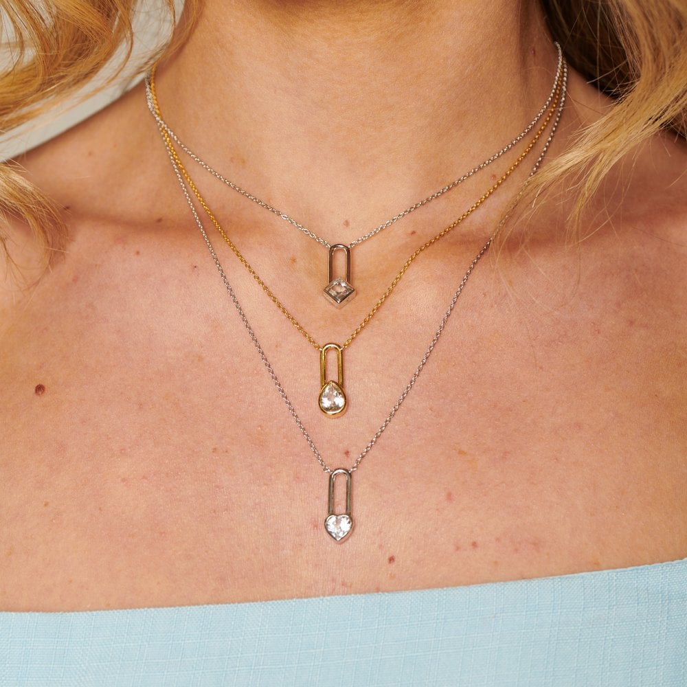 Hot Diamonds Solitaire Heart Necklace DN233 model