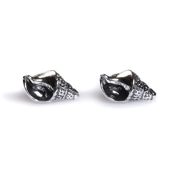 Henryka Seashell Stud Earrings in Silver