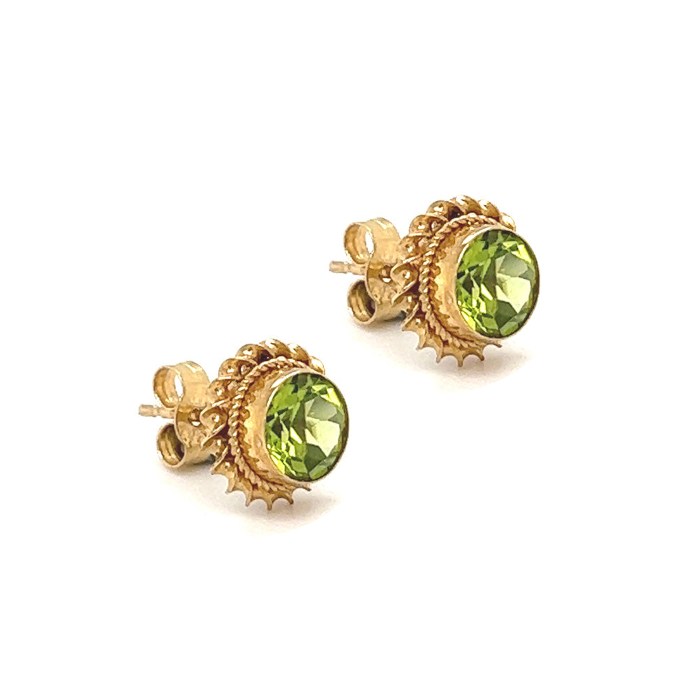 9ct Yellow Gold Rubover Rope Edged Peridot Studs