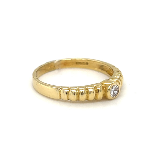 18ct Gold Solitaire Diamond Ridged Band Ring