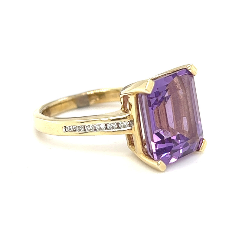 Lavender Ring by Amore Amethyst & Diamond 9ct Gold side
