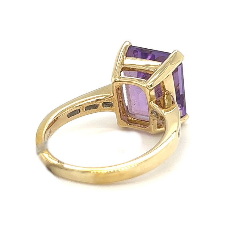 Lavender Ring by Amore Amethyst & Diamond 9ct Gold rear