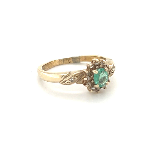 Emerald & Diamond Oval Cluster Ring 9ct Gold side