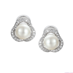 Sterling Silver Dreamy Dewdrop Pearl Clip Earrings
