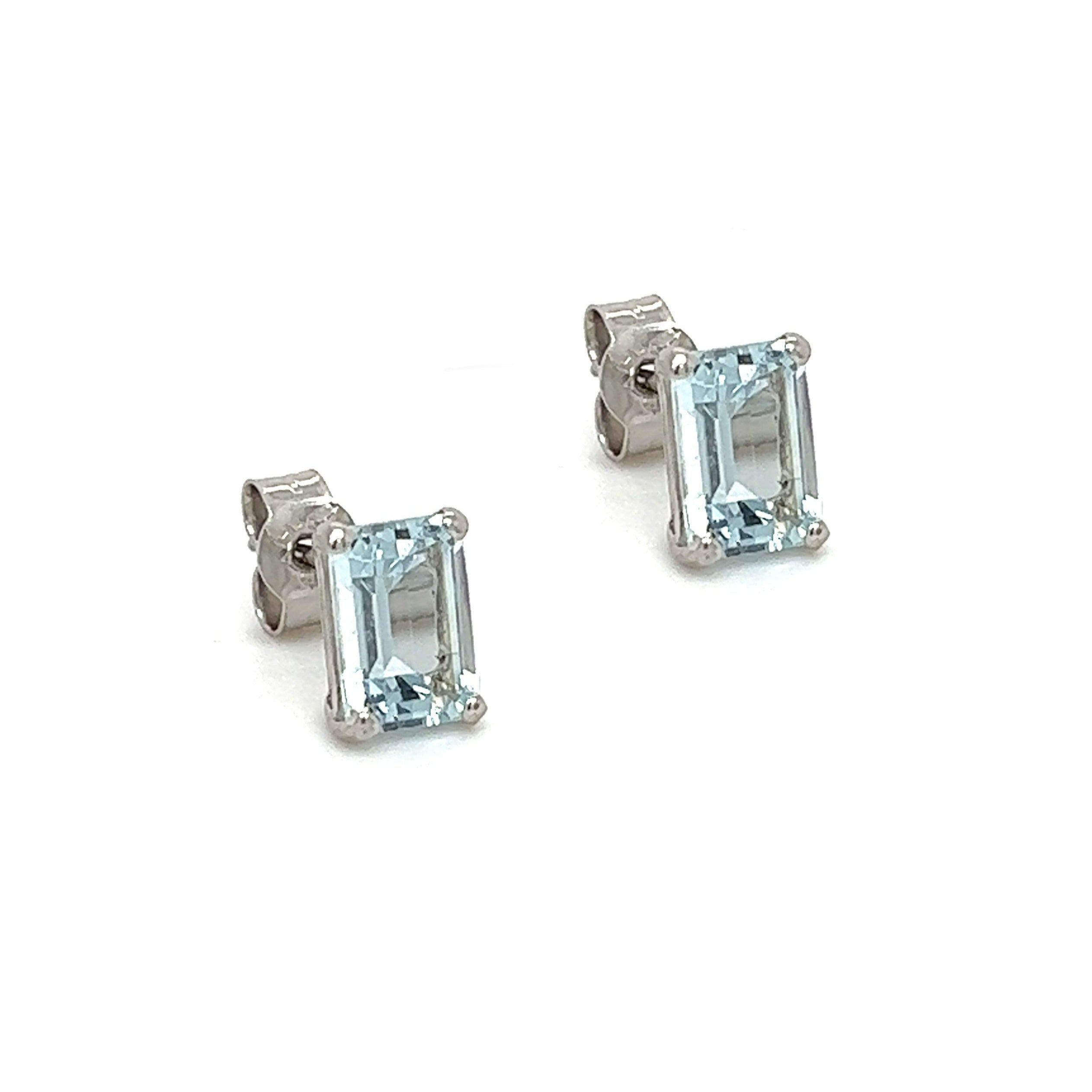 9ct White Gold Rectangular Aquamarine Stud Earrings side view