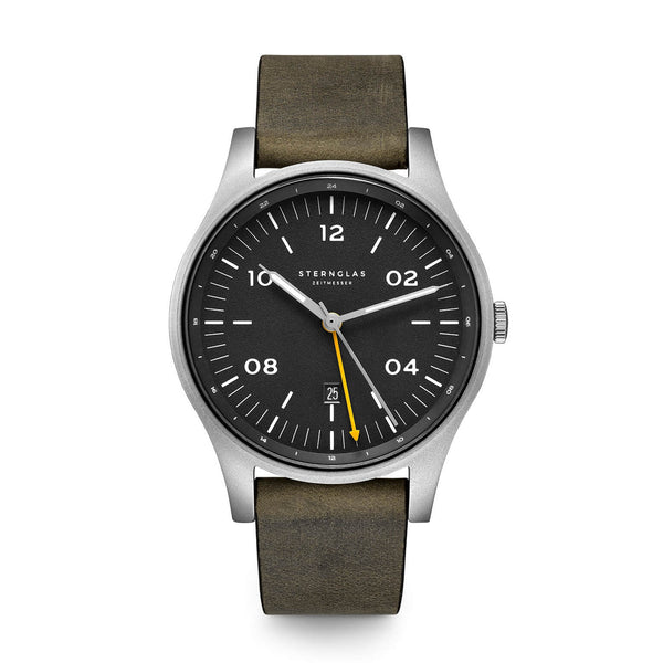 Sternglas Tagia GMT Vintage 42mm Quartz Watch