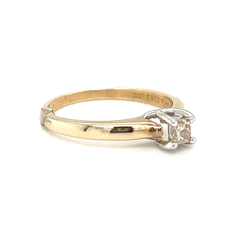 Solitaire Princess Cut Diamond 0.20ct Ring 9ct Gold side