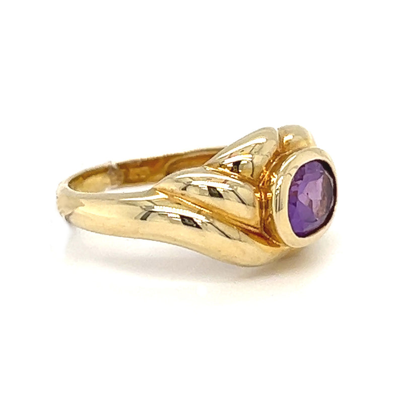 Oval Amethyst Ring 9ct Gold side