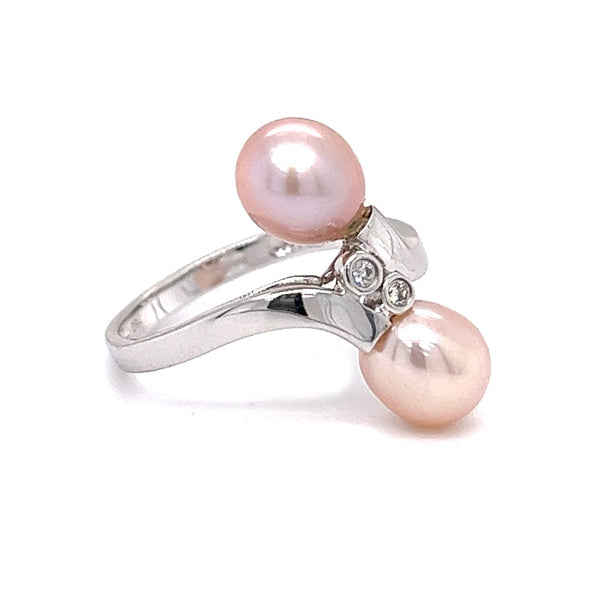 18ct White Gold Pearl & Diamond Ring SIDE